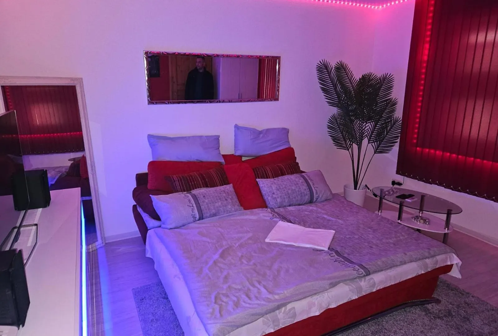 Excellent Room Agancy Nuerenberg location